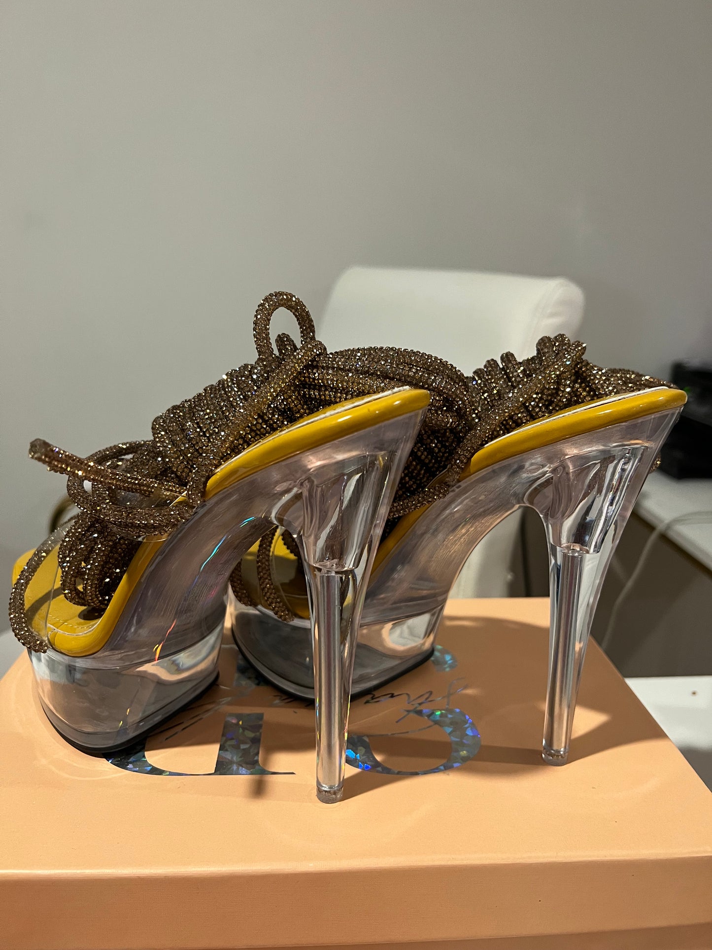 Gold Crystal Platform