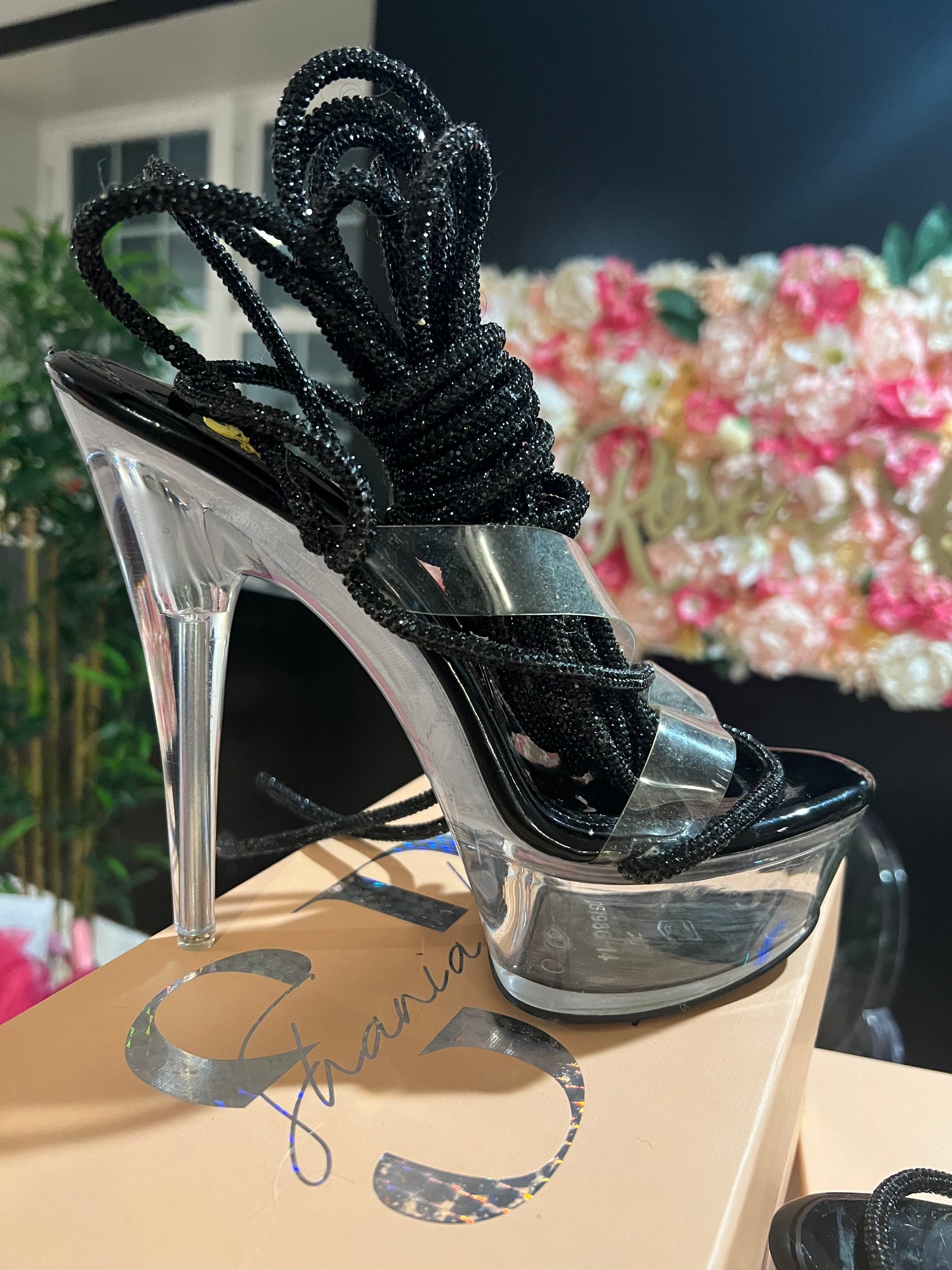 Black Ice Crystal Platform