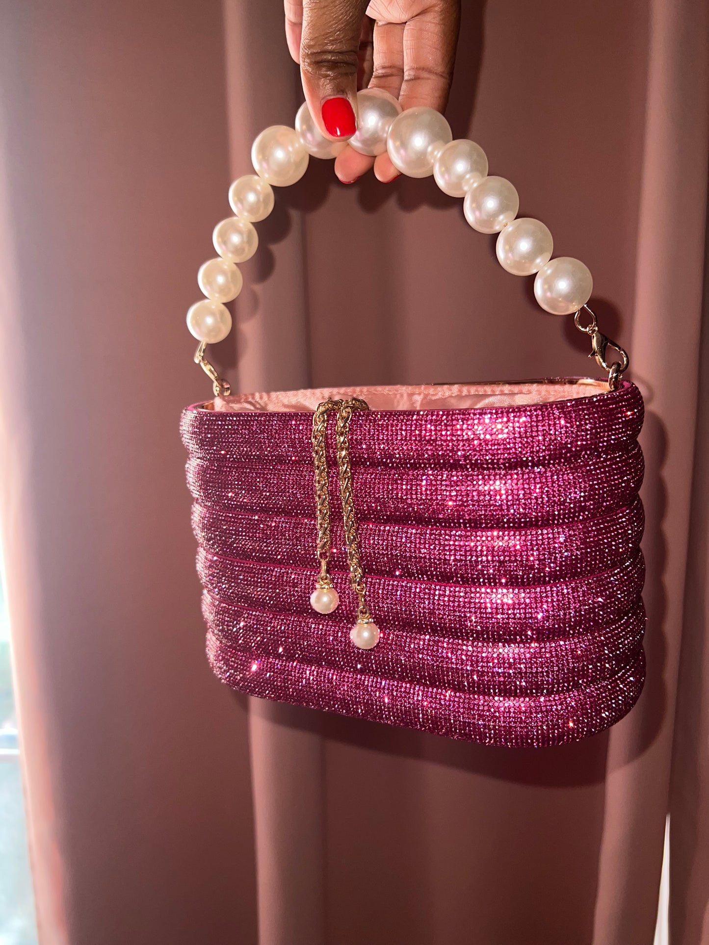 Diamonds & Pearls Hand Bag (Pink) Ships in 1-2 weeks