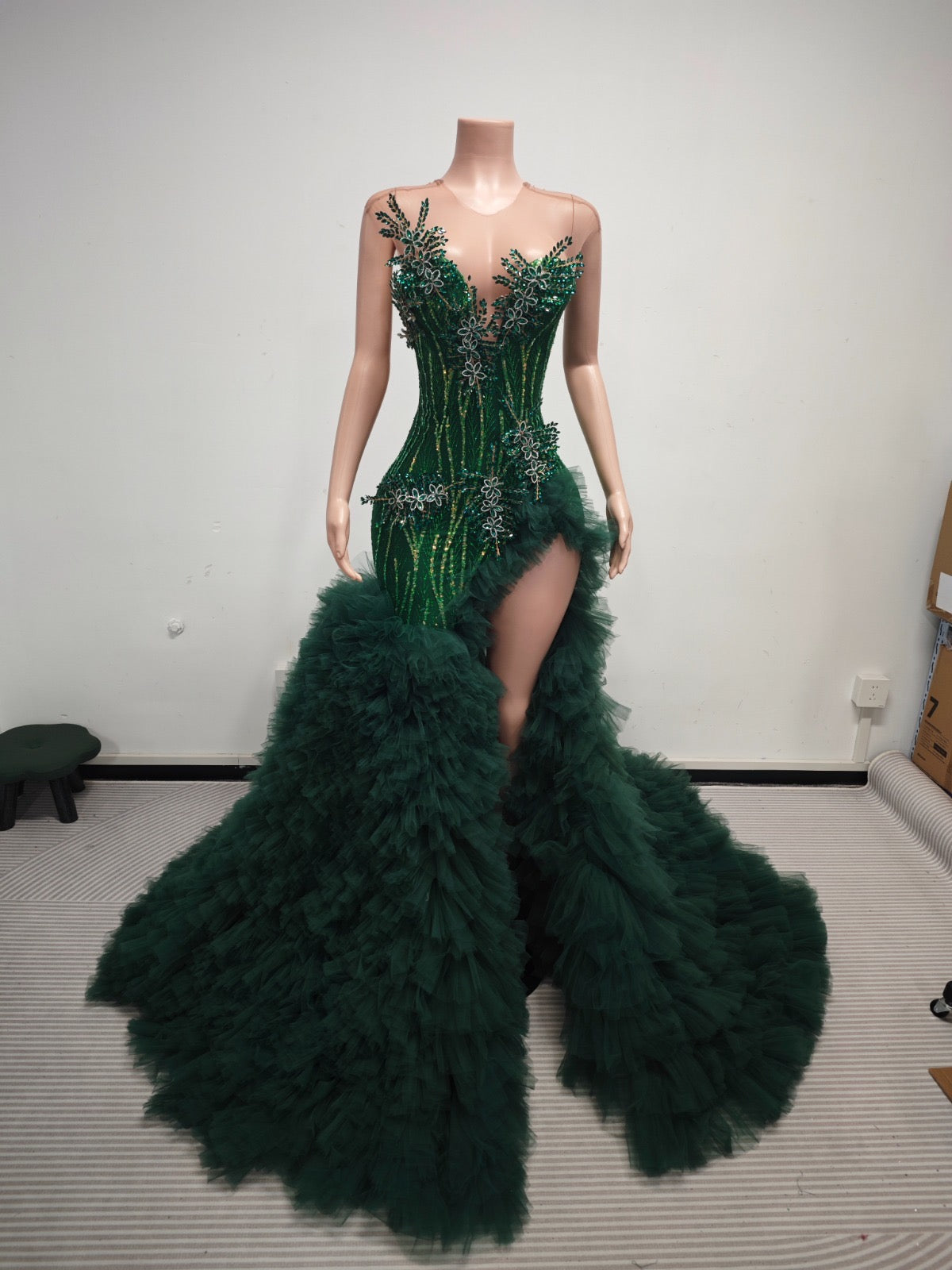 Enchanté Gown (Emerald)