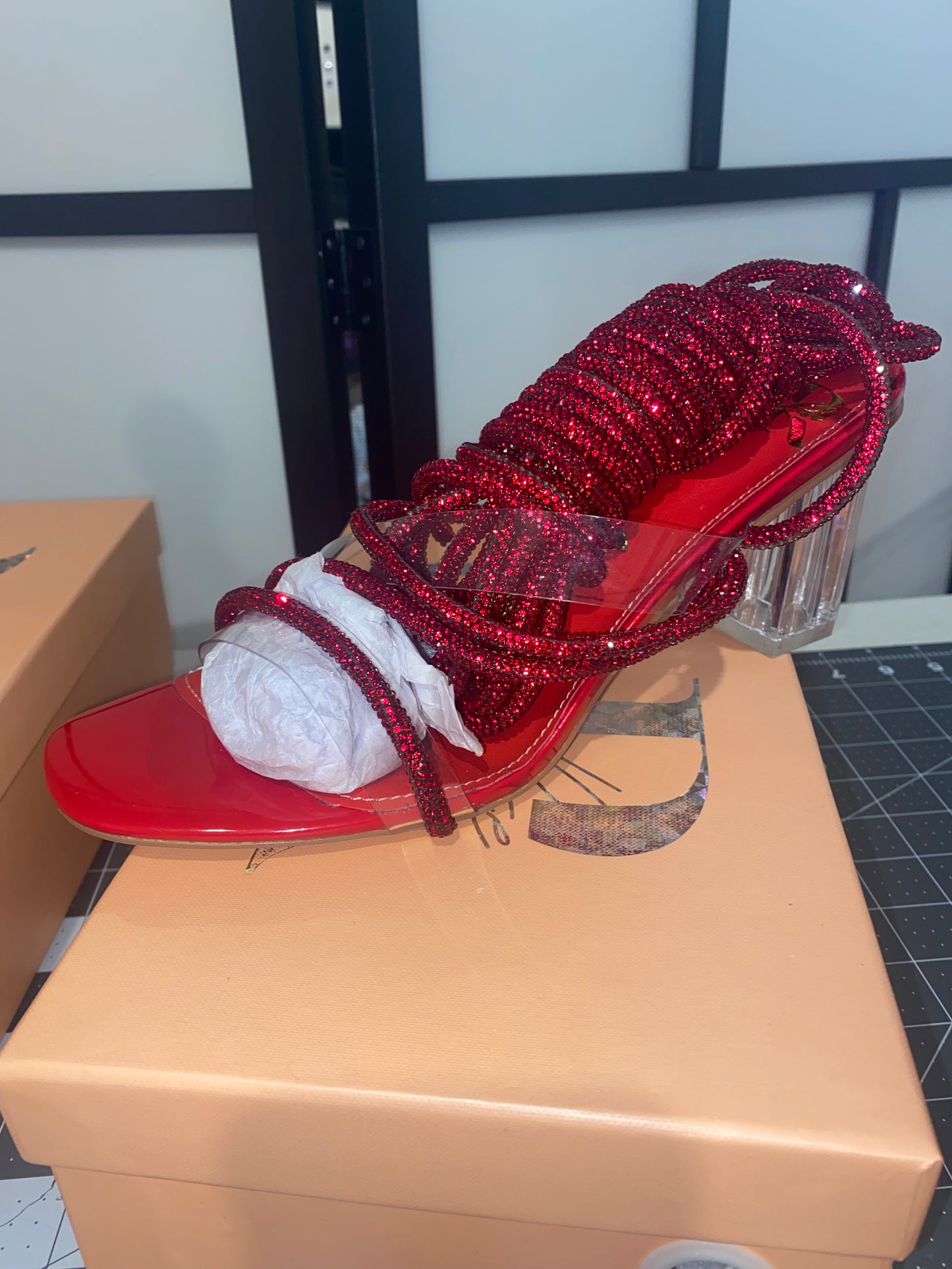 Red De VIL Crystal (Block Heel)